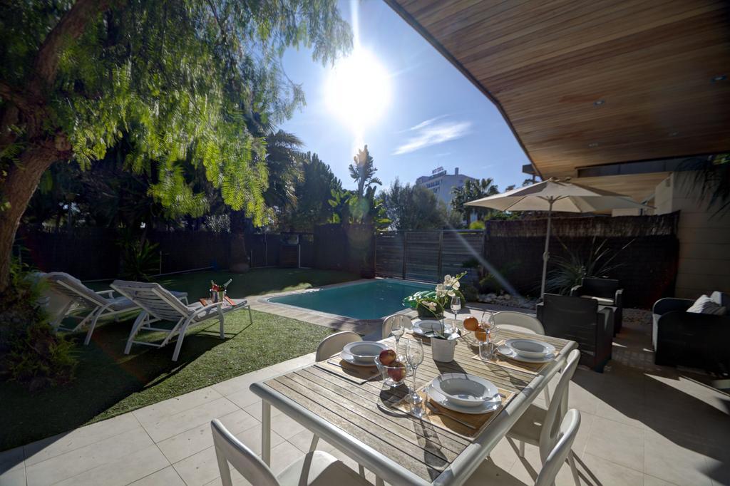 Villa Tarantino Sitges Luaran gambar